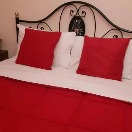 La Casa Di Titty House Bed and Breakfast Montottone
