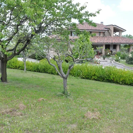 La Casa Di Titty House 4* Montottone