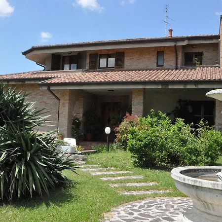 La Casa Di Titty House