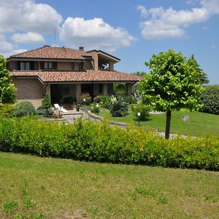 La Casa Di Titty House Bed & Breakfast