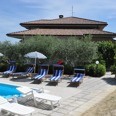 La Casa Di Titty House Bed & Breakfast Montottone